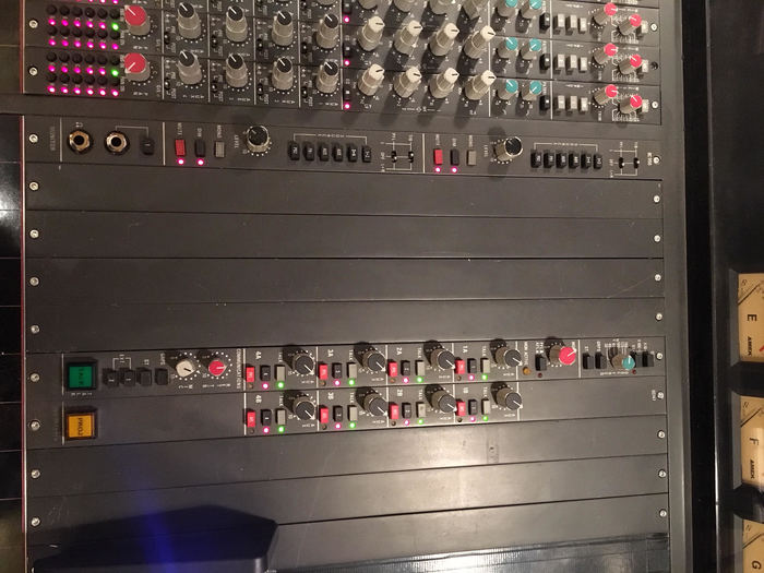 Photo Universal Audio DCS Remote Preamp 5 (2111749) Audiofanzine