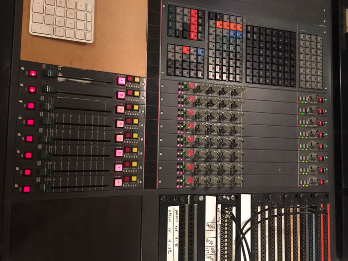 Photo Universal Audio DCS Remote Preamp 6 (2111750) Audiofanzine