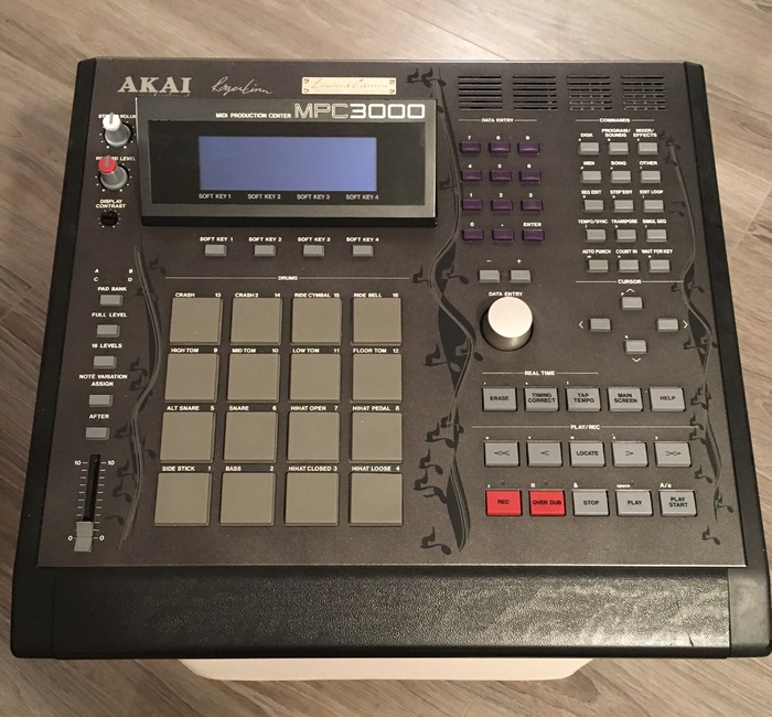 Akai MPC3000 Limited Edition image (#1743485) - Audiofanzine