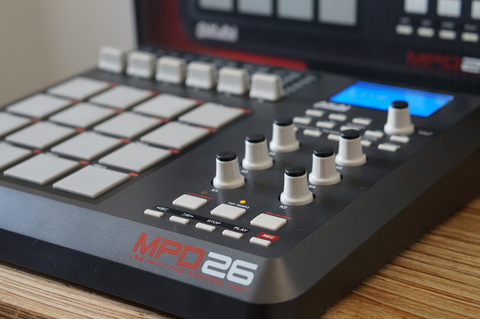 Photo Akai MPD26 : Akai MPD26 (85102) (#1748272) - Audiofanzine