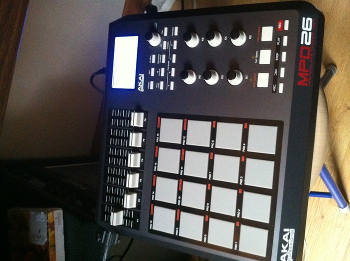 Akai MPD26 image (#617318) - Audiofanzine