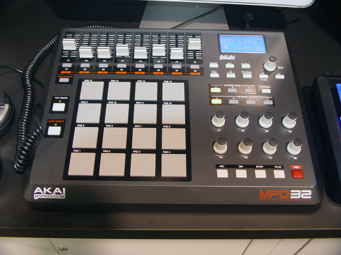 akai professional mpd 32 akai professional mpd 32