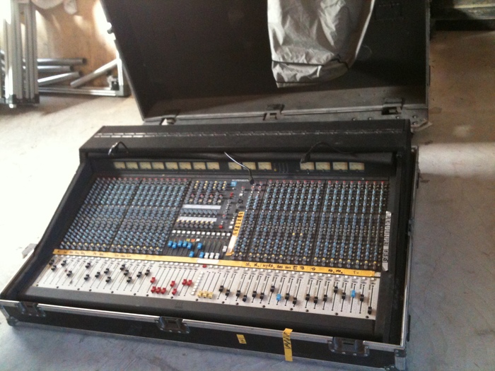Allen & Heath ML4000-32 image (#501902) - Audiofanzine