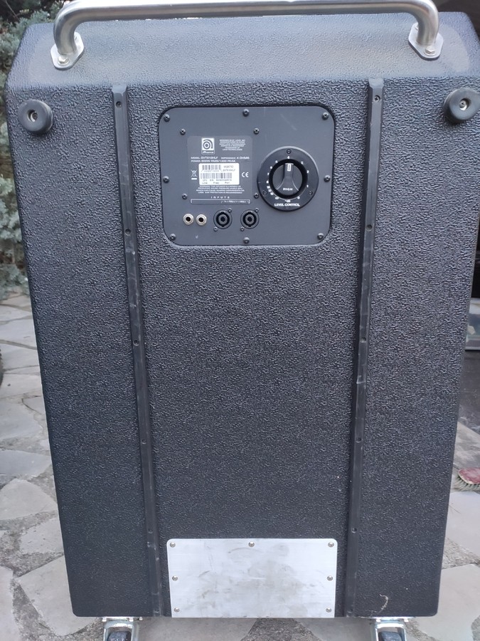 svt-610hlf-ampeg-svt-610hlf-audiofanzine