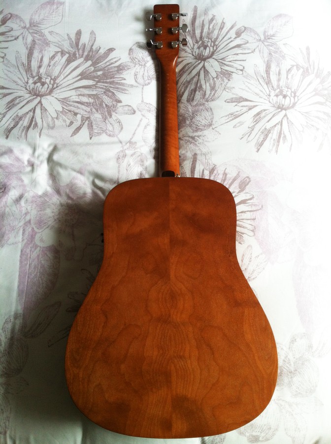 Art & Lutherie Cedar Antique Burst Left Quantum 1 (55986)