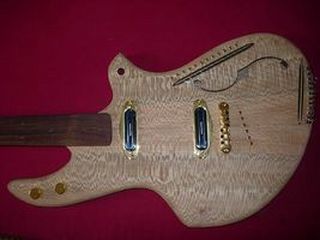 autres-guitares-electriques-solid-body-2444103.jpg