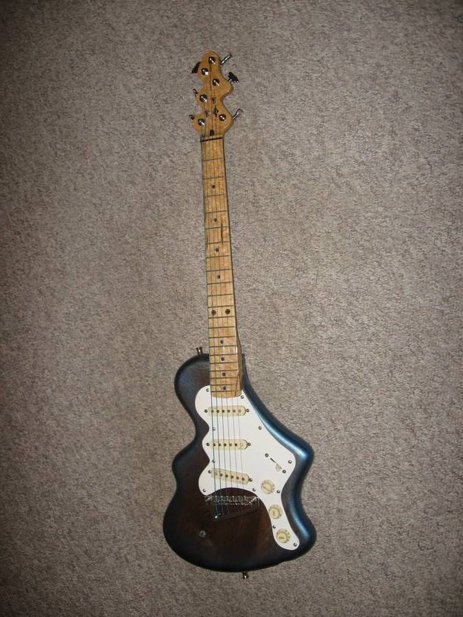 autres-guitares-electriques-solid-body-2973173.jpg