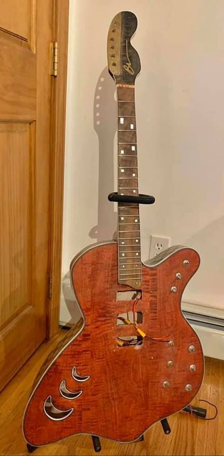 autres-guitares-electriques-solid-body-3018325.jpg