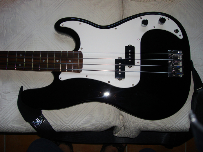 Photo Barracuda Guitars Precision Bass Barracuda Guitars basse style