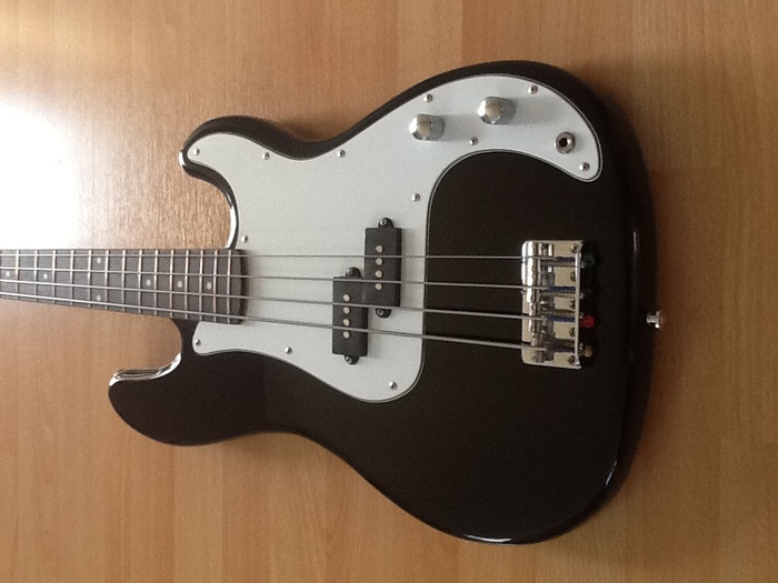 Photo Barracuda Guitars Precision Bass Barracuda Guitars basse style