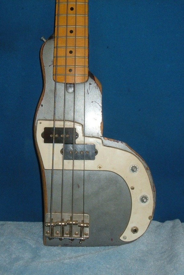 basses-2190662.jpg