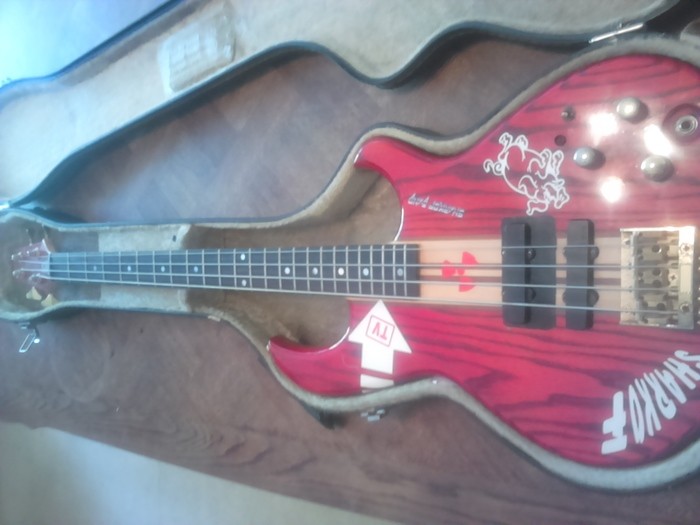 basses-2197825.jpg