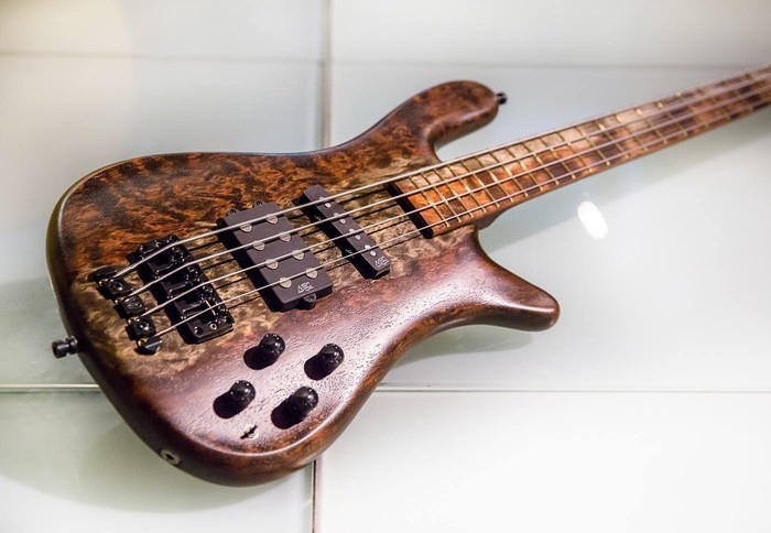 basses-2265195.jpg