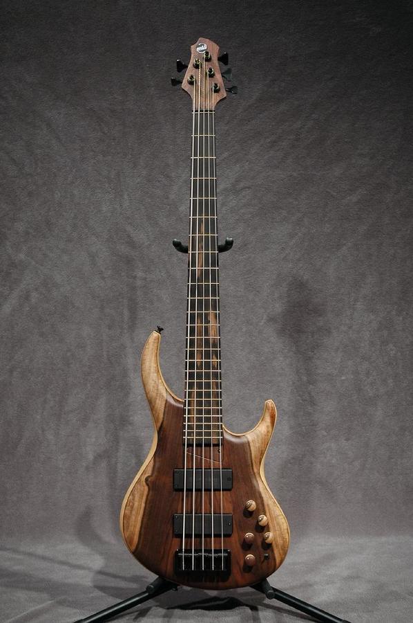 basses-2268395.jpg