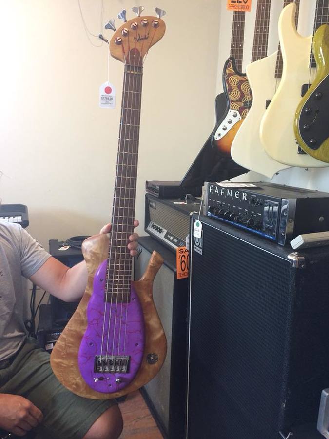 basses-2285403.jpg