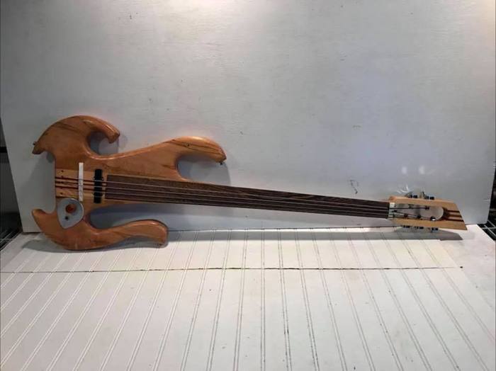 basses-2330325.jpg