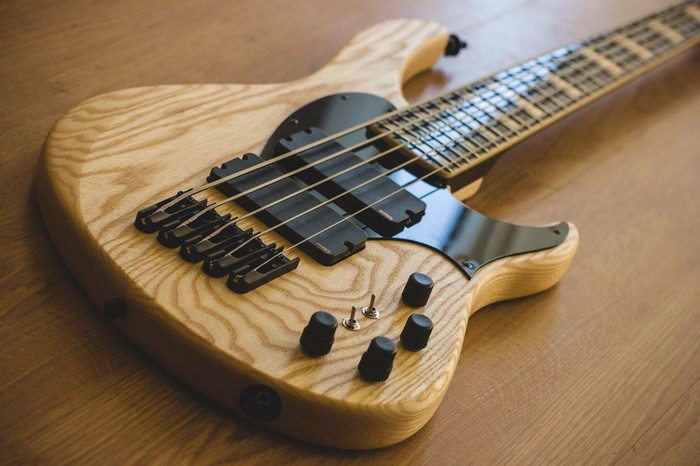 basses-2506958.jpg