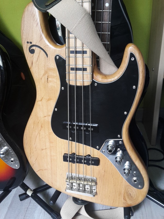 basses-2657363.jpg