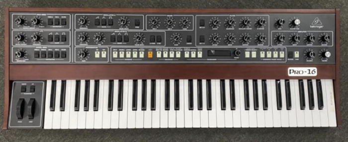 behringer-3712512.png