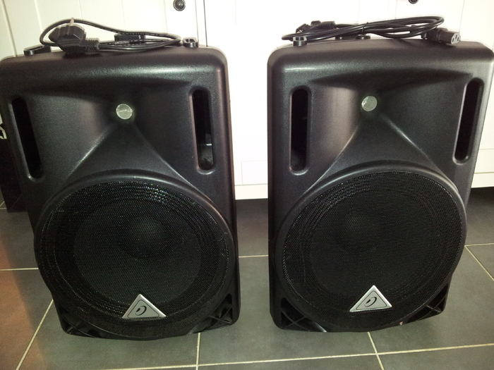 Photo Behringer Eurolive B212D : Behringer [Eurolive Series] B212D ...