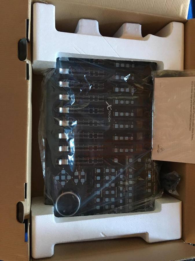 Behringer X-Touch (42977)