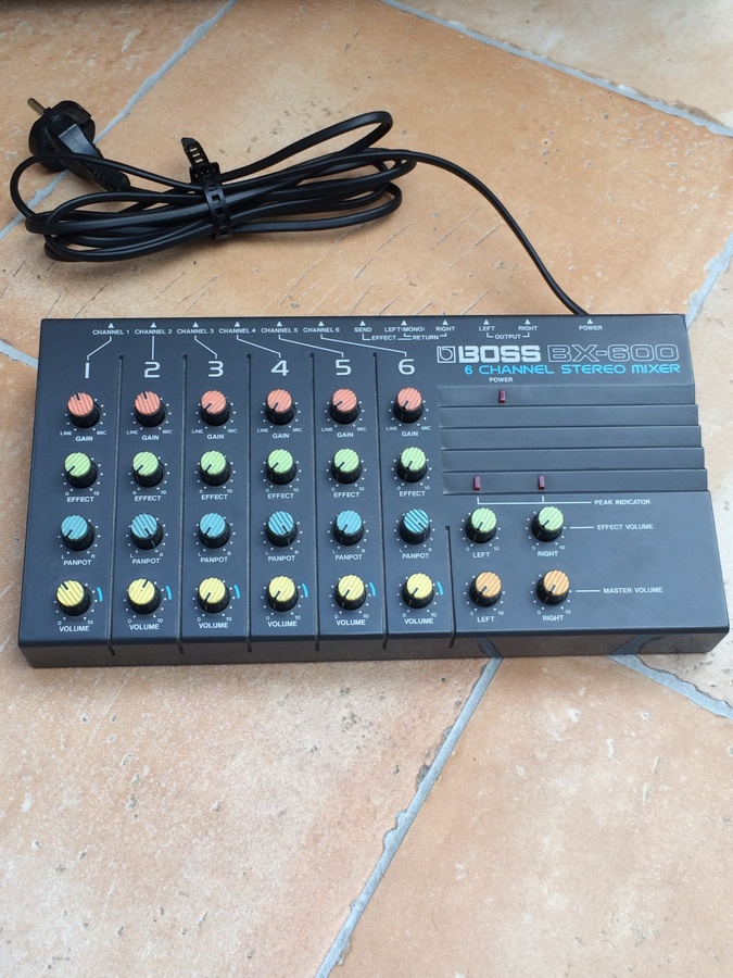 Photo Boss BX600 channel stereo mixer Boss BX600 channel stereo