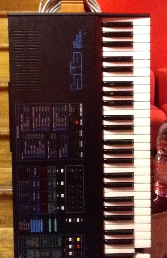 MMKB Midi Master Keyboard Crumar MMKB Midi Master Keyboard Audiofanzine