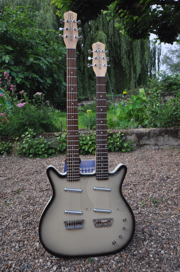 Photo Danelectro Doubleneck Standard/Baritone Guitar Danelectro