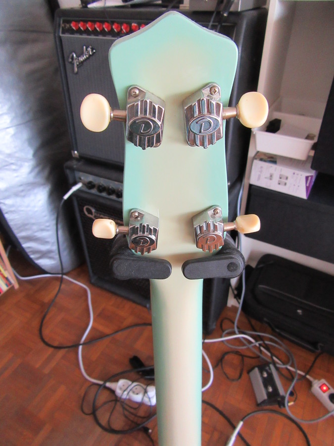 Danelectro LONG HORN BASS image (1516756) Audiofanzine