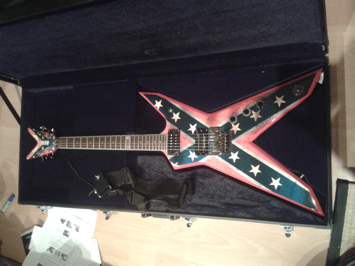 Photo Dean Guitars Dimebag Dixie Rebel Dean Guitars Dixie Rebel