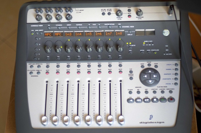 Digidesign Digi 002 image (#647762) - Audiofanzine