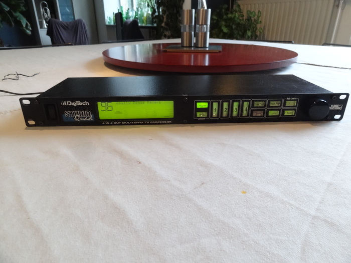 Photo DigiTech Studio Quad V2 DSC02070.JPG (1894326) Audiofanzine
