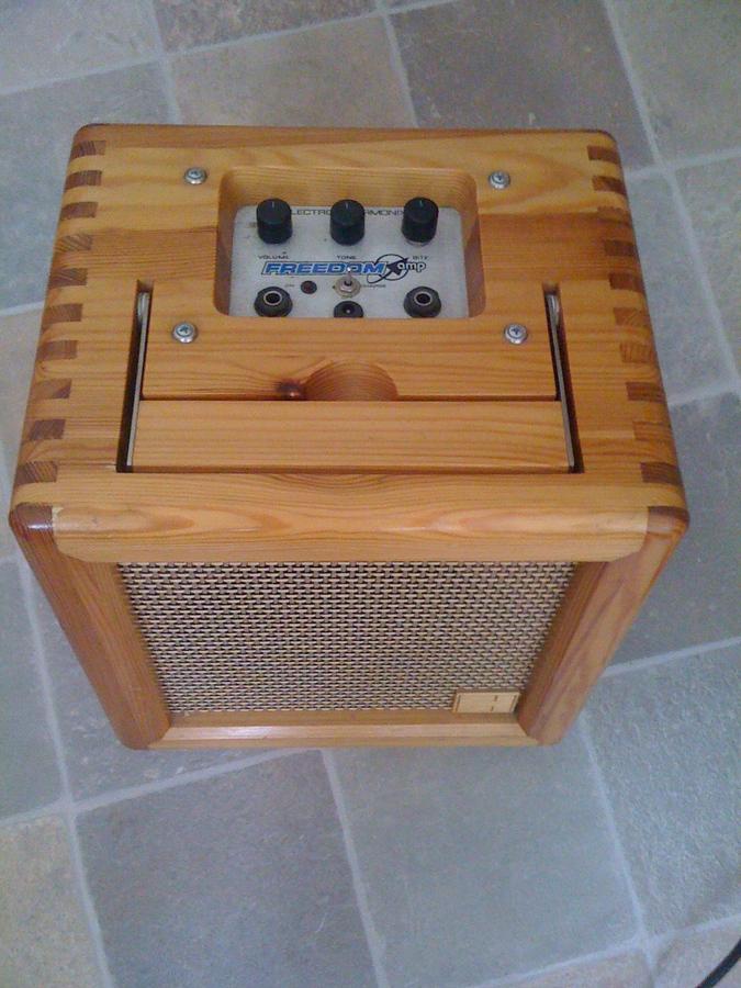 Freedom Amp Reissue ElectroHarmonix Freedom Amp Reissue Audiofanzine