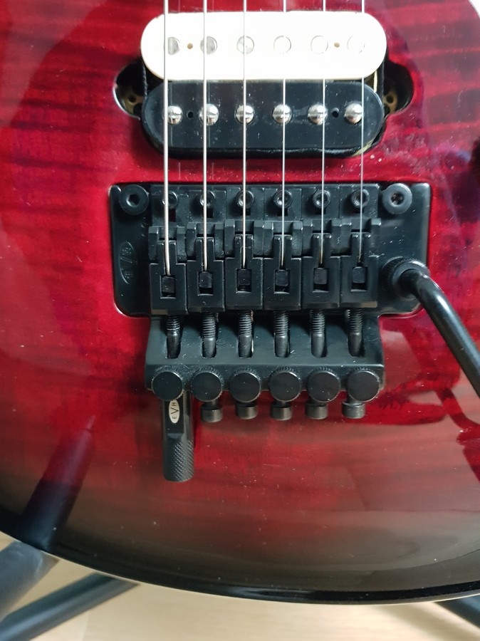 EVH Wolfgang Special - Burnt Cherry Sunburst (90951)