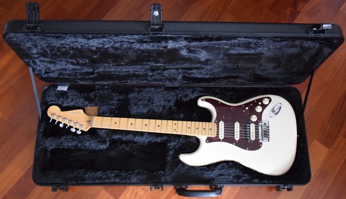Fender American Deluxe Stratocaster HSS Shawbucker (79085)