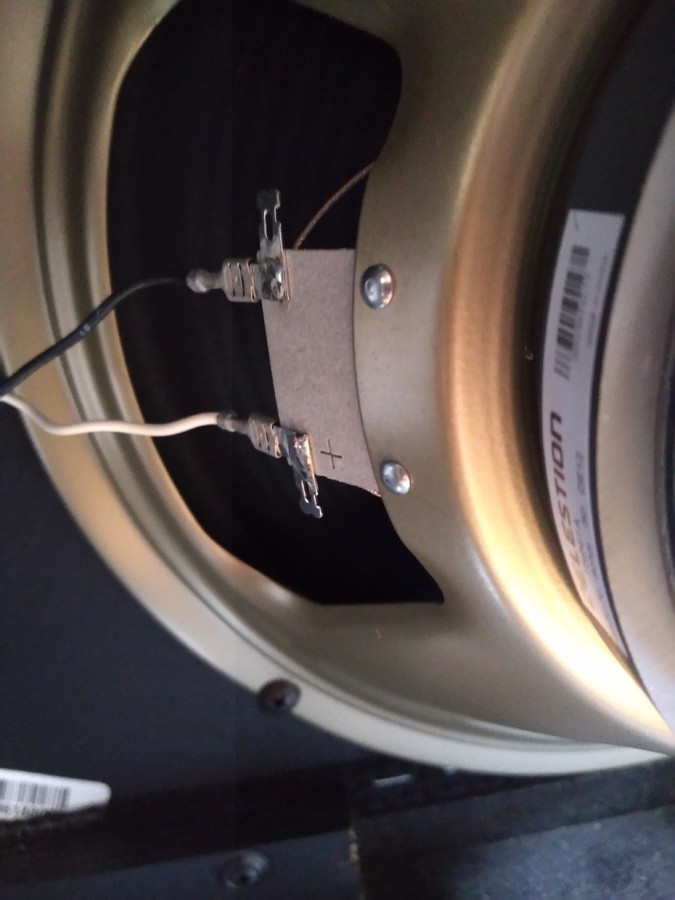 fender-bassbreaker-15-combo-3033634.jpg https://medias.audiofanzine.com/images/thumbs3/fender-bassbreaker-15-combo-3033634.jpg