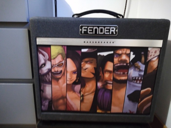 fender-bassbreaker-15-combo-3033643.jpg https://medias.audiofanzine.com/images/thumbs3/fender-bassbreaker-15-combo-3033643.jpg