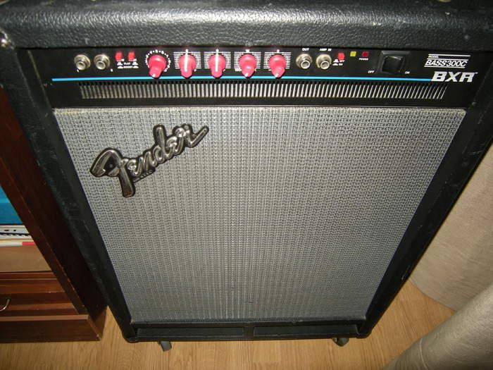 Fender BXR 300 image (296065) Audiofanzine