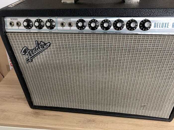 Deluxe Reverb "Silverface" [1968-1982] Fender - Audiofanzine