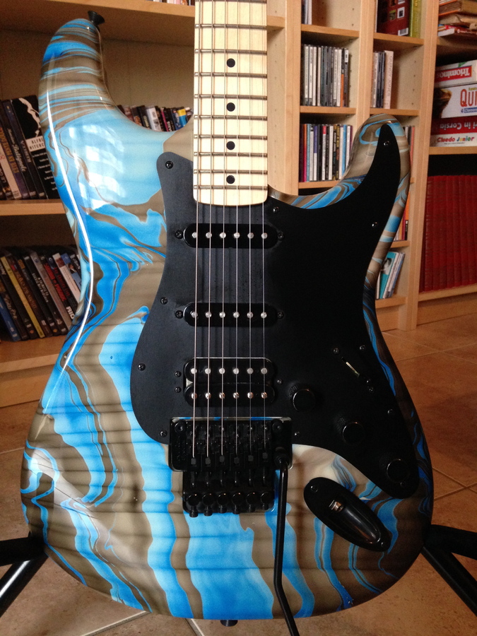 Photo Fender Fsr 2013 Standard Stratocaster Hss Swirl Fender Stratocaster Blue Swirl 1070044 8929