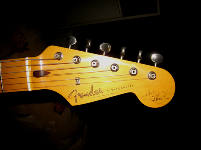 hank marvin stratocaster