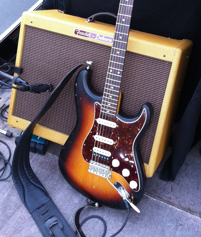 Fender Hot Rod Deluxe Lacquered Tweed & Jensen C12N Limited Edition image (340123) Audiofanzine