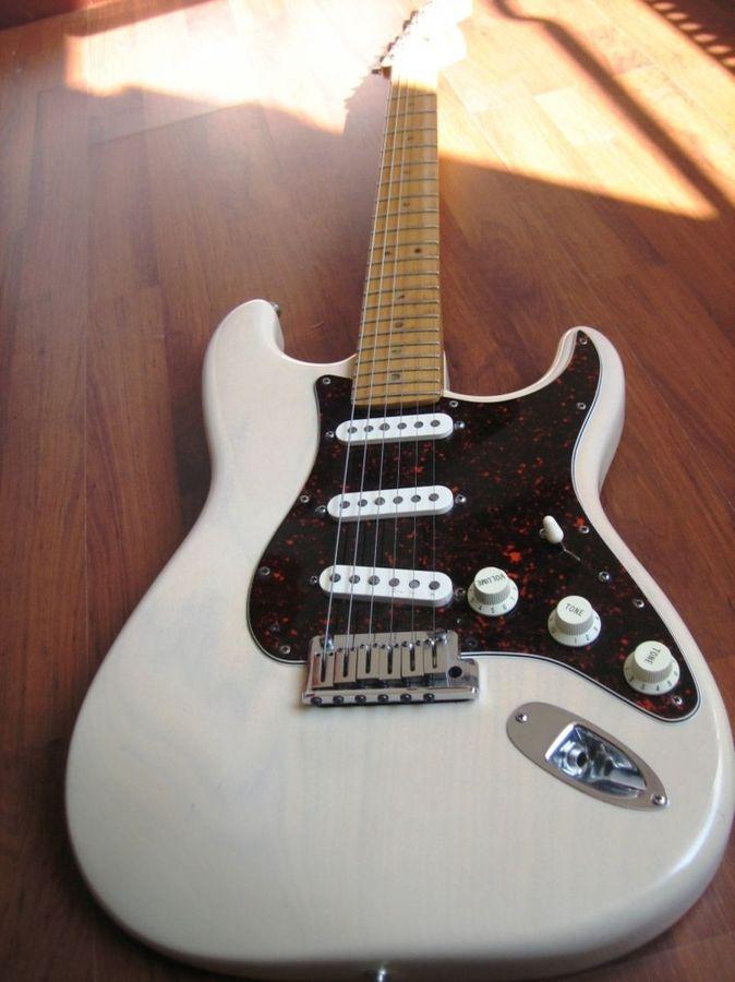 Photo Fender John Mayer Stratocaster Fender Charcoal Frost Metallic