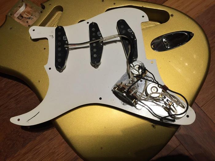 Fender Loaded Pickguard image (1576340) Audiofanzine