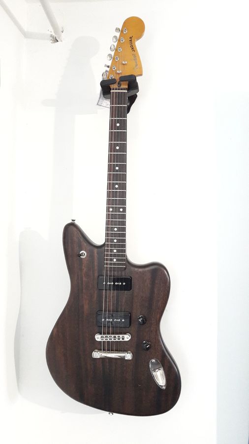 Fender Modern Player Jaguar (Aquitaine) Audiofanzine