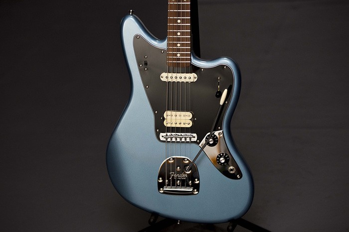 fender-player-jaguar-2331872.jpg