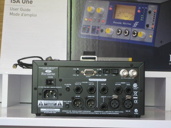 Focusrite ISA One Analogue マイクプリアンプの+schifferchor-rekum.de