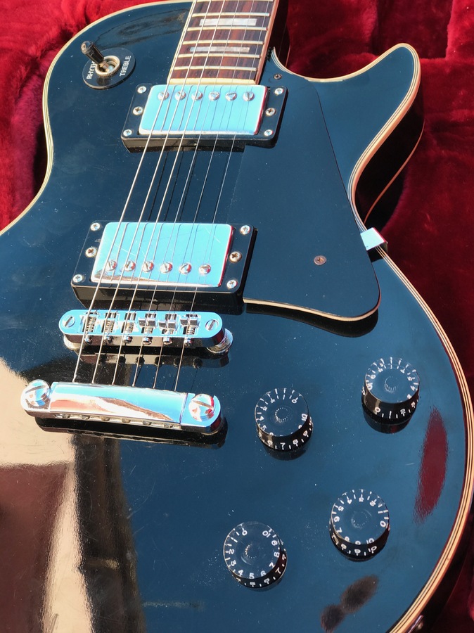 Photo Gibson Les Paul Studio Ebony w/ Chrome Hardware les paul csl black beauty 1 (10