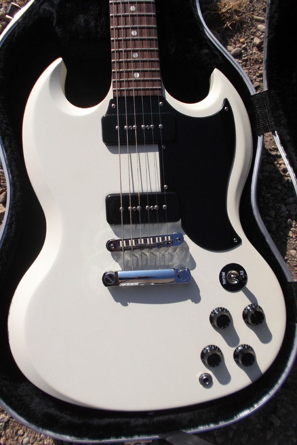 Gibson SG Special '60s Tribute Worn White image (1148350) Audiofanzine