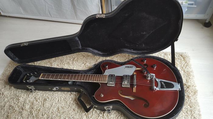 Gretsch G5122DC Electromatic Double Cutaway Hollow Body - Walnut Satin (26490)